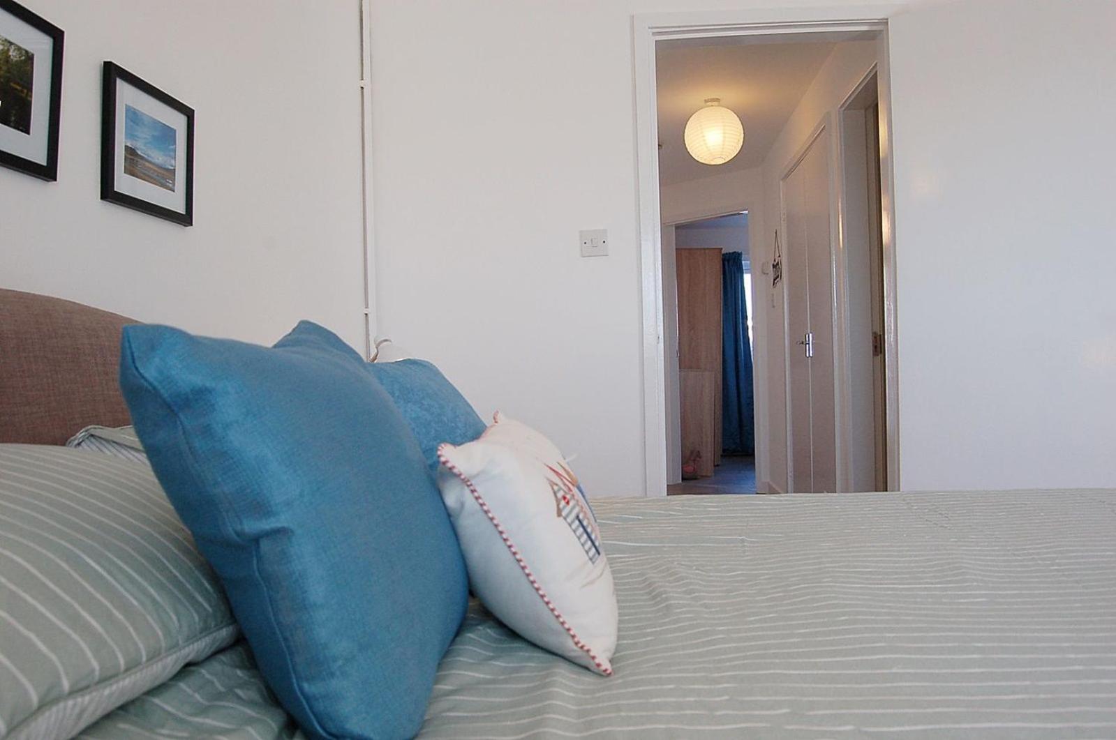 Sunny Side Up Beach House In Tywyn Exterior photo