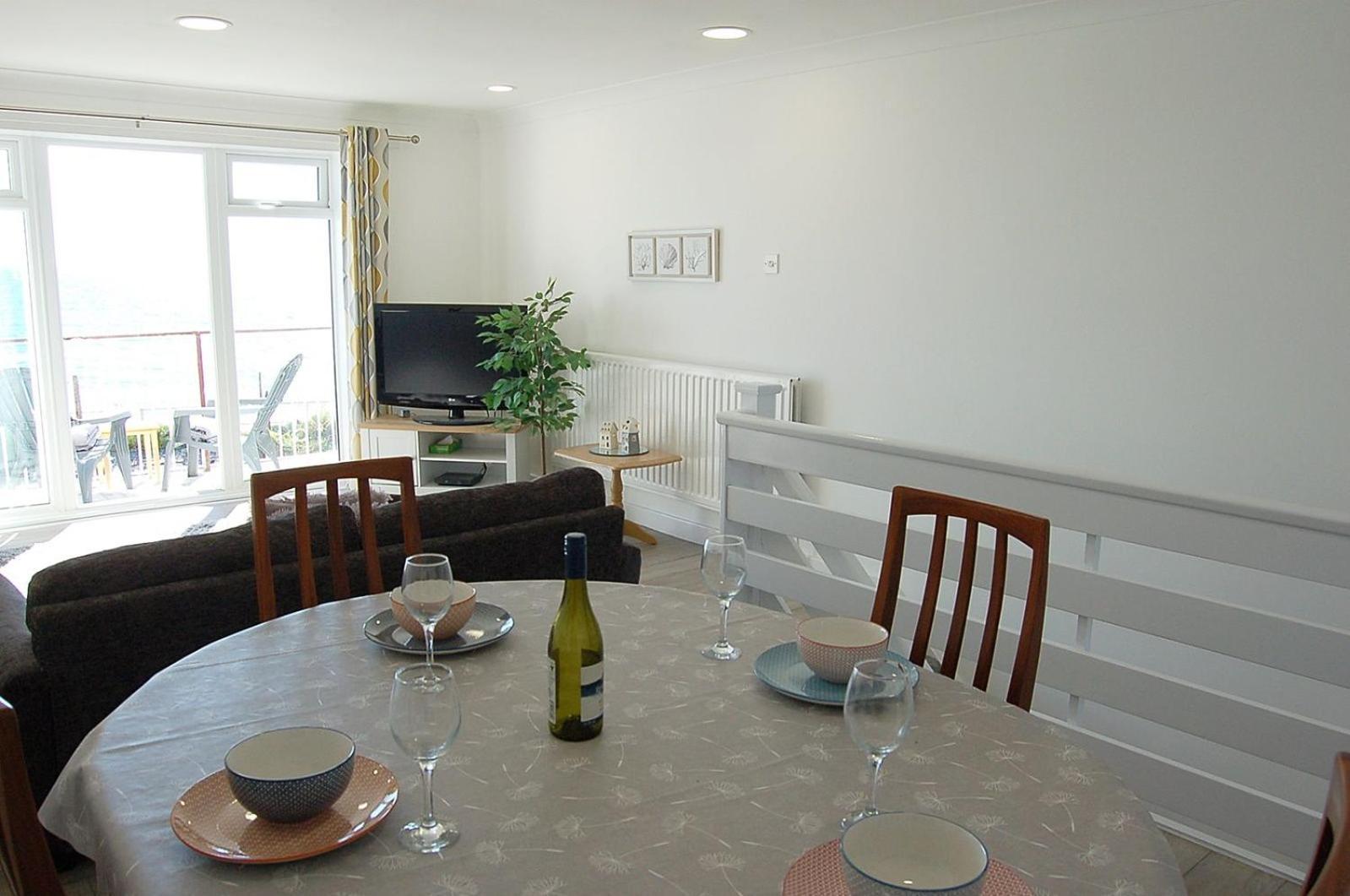 Sunny Side Up Beach House In Tywyn Exterior photo