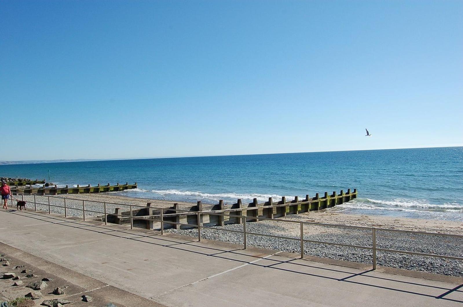 Sunny Side Up Beach House In Tywyn Exterior photo